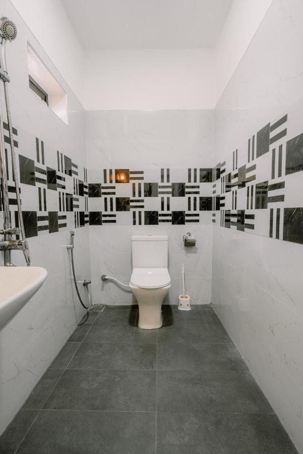 Sri Construction Circuit Bungalow Batticaloa Esterno foto